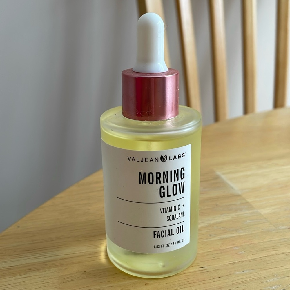Valjean labs morning glow facial oil